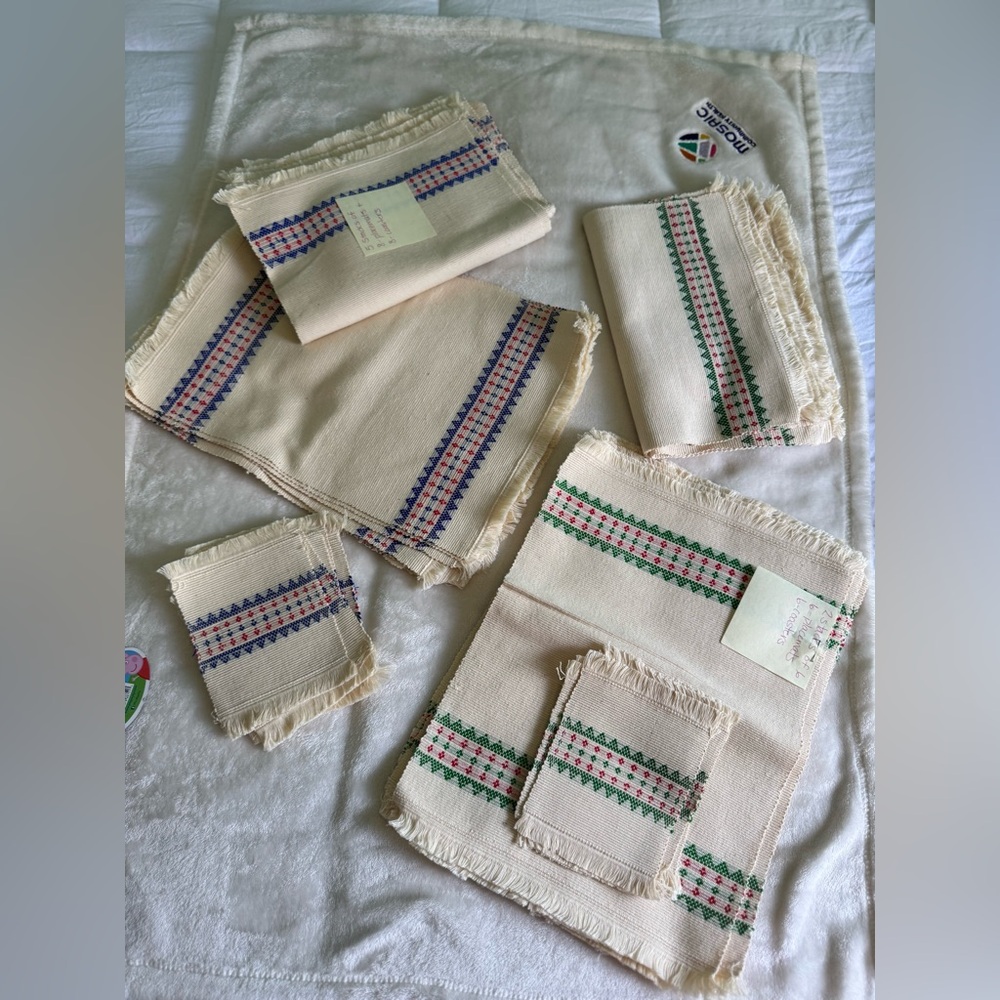 Green and Blue Modern Dining Table Linens
set of 6 or set of 8